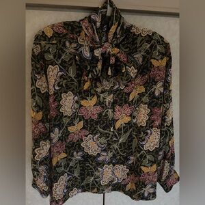 Tess long sleeved blouse size 14